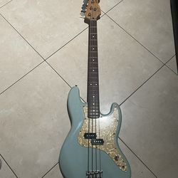 2001 Fender Precision Bass