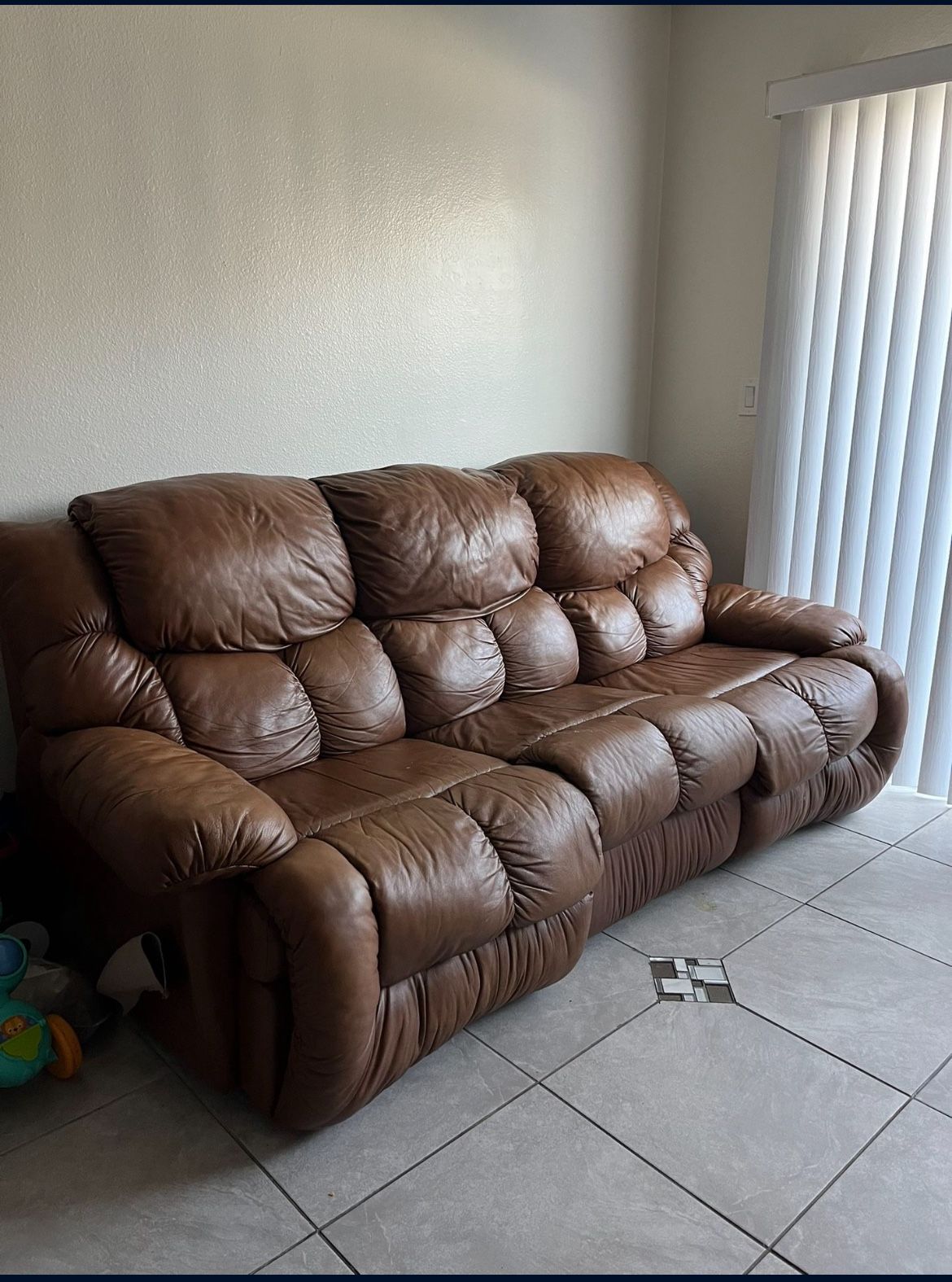 Recliner couch