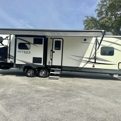 2017 Keystone Outback 325BH Bunkhouse 3 Slides