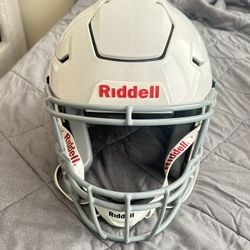 White Youth Riddell speedflex helmet XL
