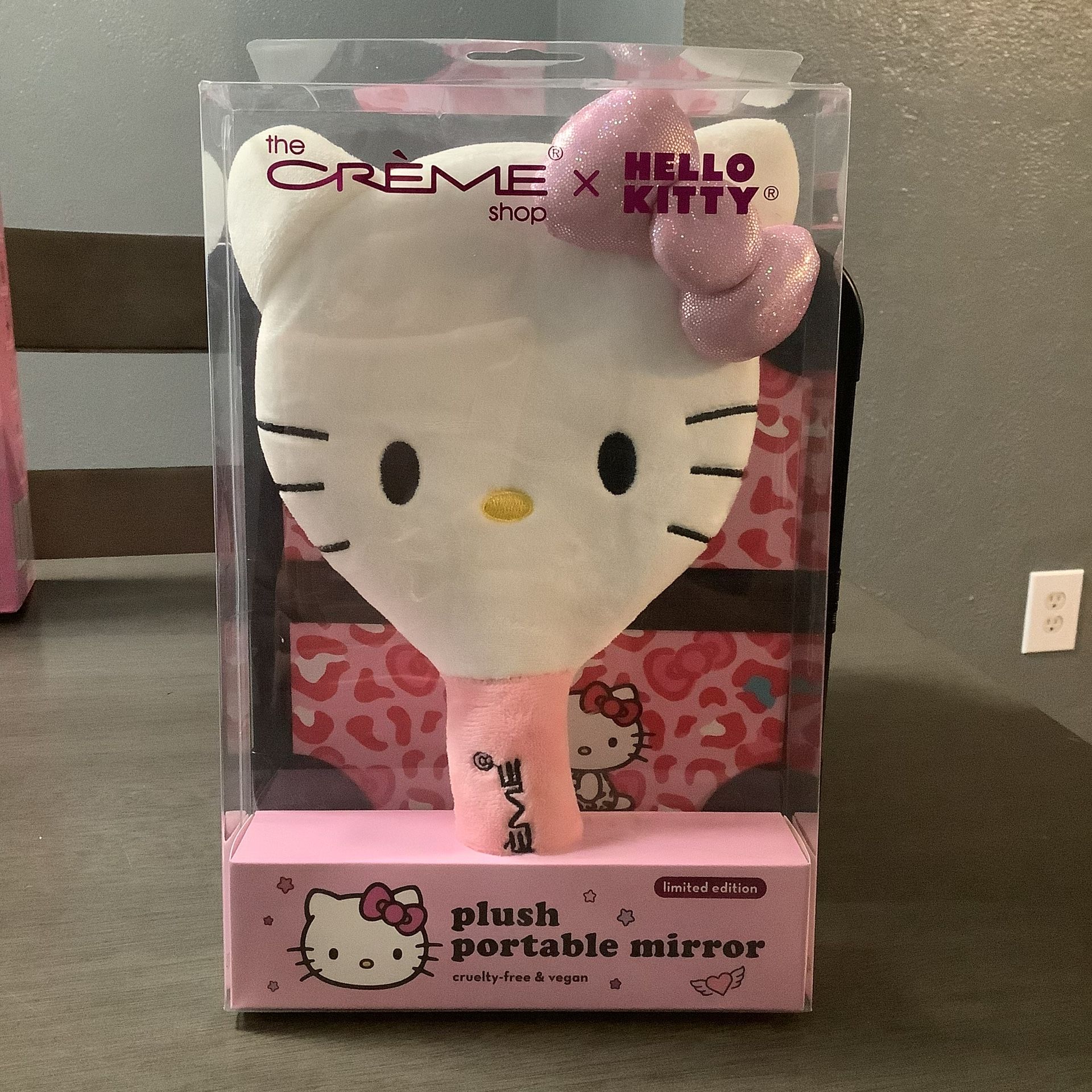 Hello Kitty Mirror