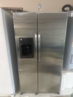 Refrigerator GE