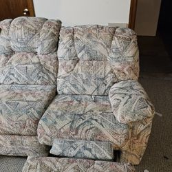 Sofa - 5 Seater - End Recliner