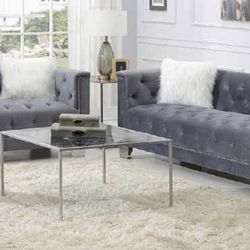 New Grey Sofa And Loveseat Nail Head Trim 4 Accent Pillows Tufted Back And Seat Side Handle Chrome Accent