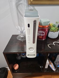 Xbox 360 W Controller And Cables