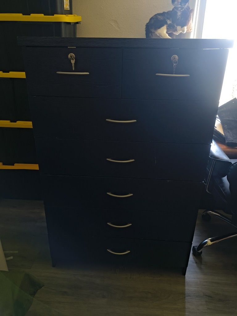 7 Drawer Dresser 