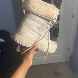Uggs Water Proof Boots 11 1/2
