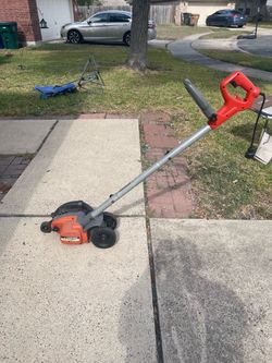 Black & Decker Electric Lawn Edger