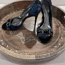 Carlos Santana Heels