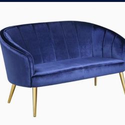 BLUE VELVET SOFA  