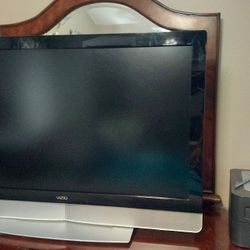 Vizio 42 Inch TV! 50 Bucks