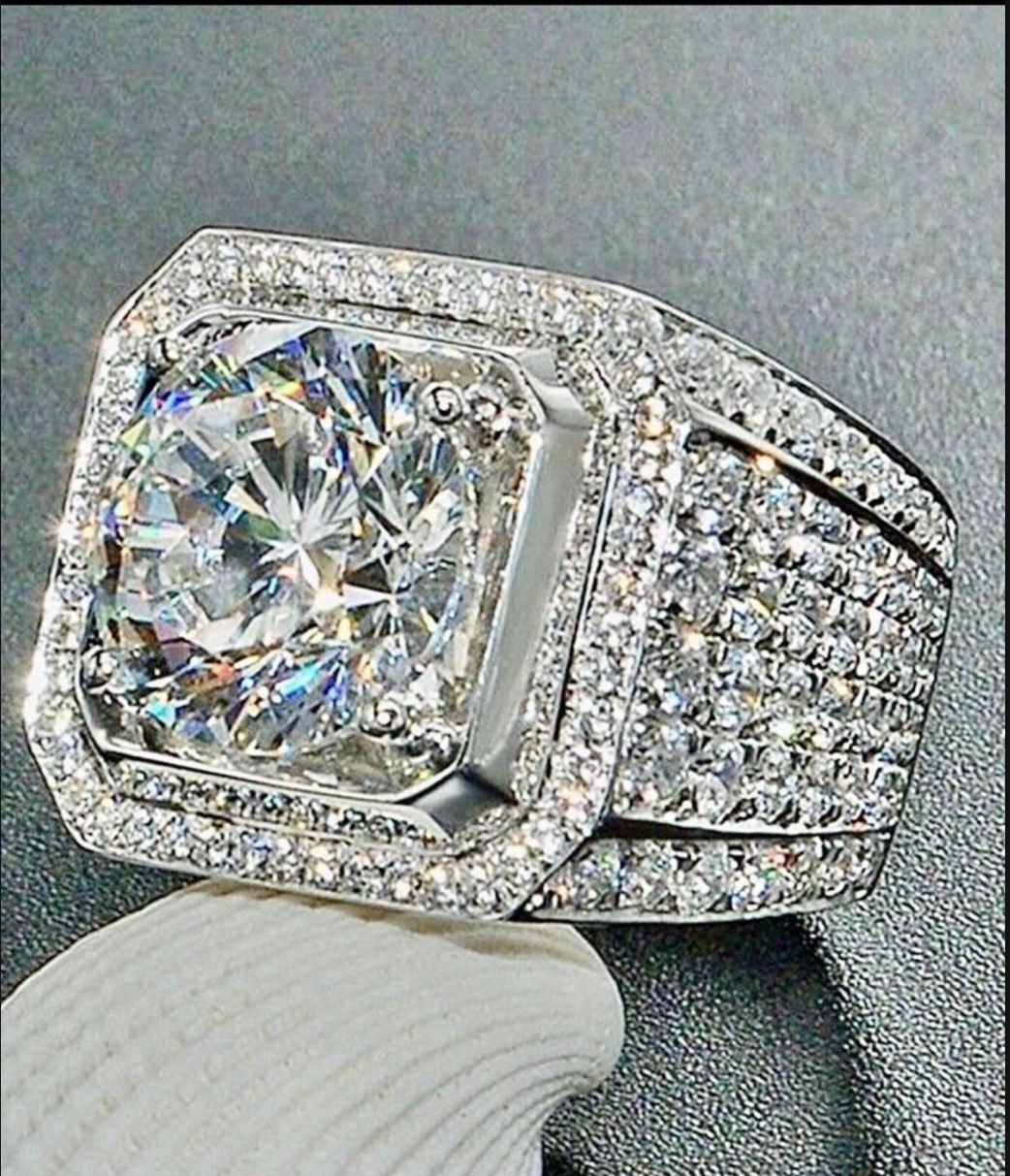 *SALE* ๐ Stunning Created White Topaz Statement Ring Size 12 Or13 *See My Other 800 Items*
