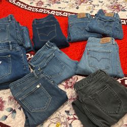 Jeans Levies  Guesss Mk Size 28,29,30  $30 Each 
