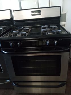 Frigidaire Stove