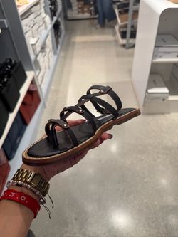 Givara Steve madden size-6