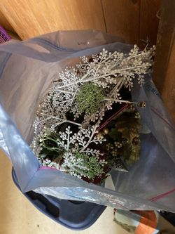 Christmas Decorations. Tote Included. 