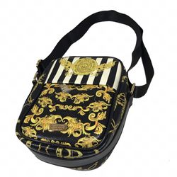 Men’s “Designer Style” satchel.