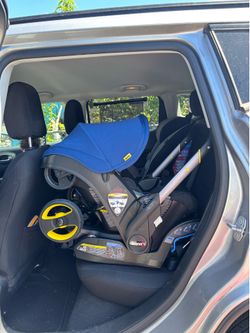Doona + car seat / stroller