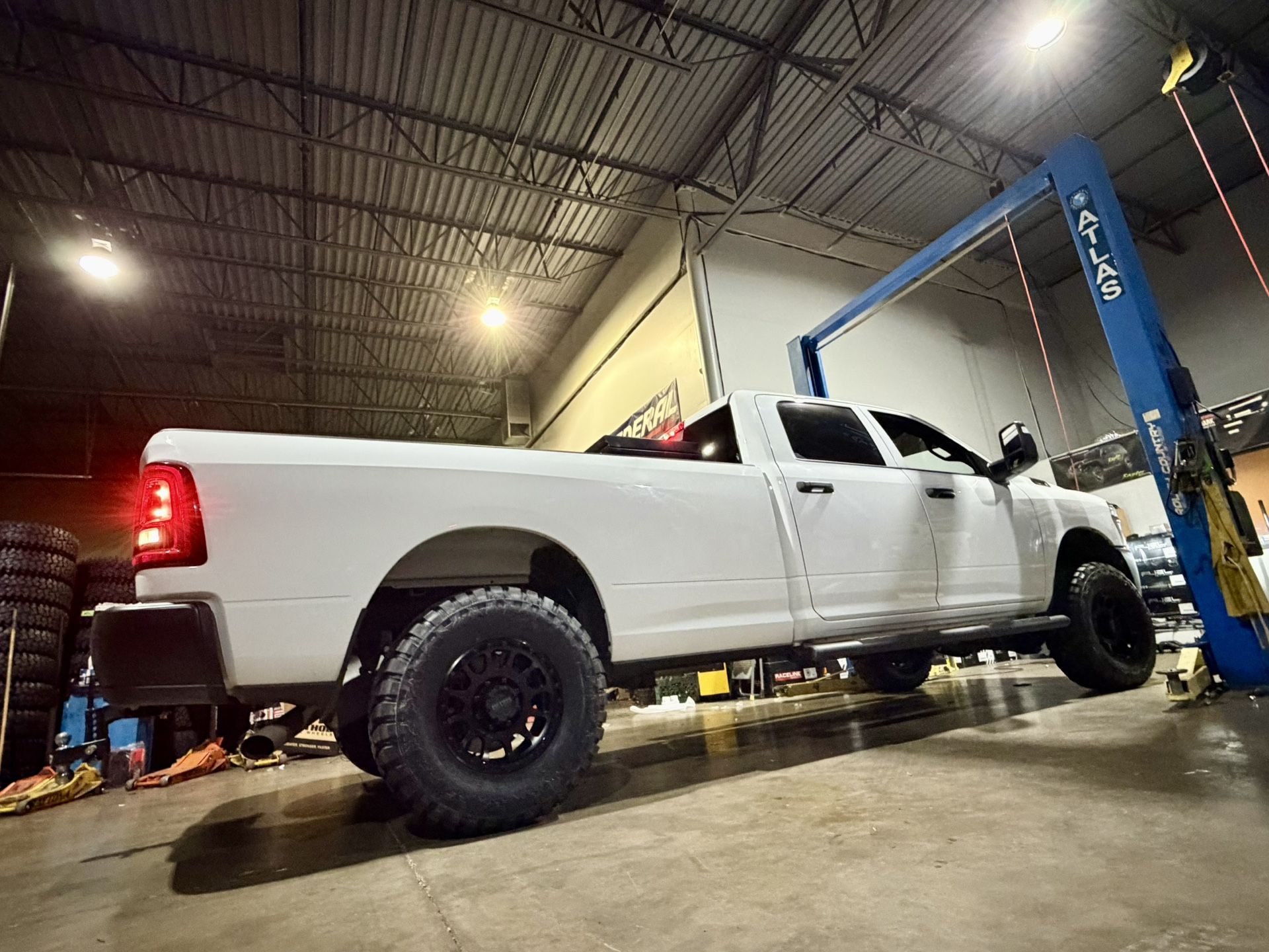 Dodge Ram 8 Lug (package) Leveling Kit 17” Or 18” Wheels & 35x12.50-17 Or 18 TIRES Installation. (We Finance…