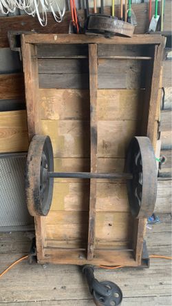 Rail road tires coffee table. Is heavy