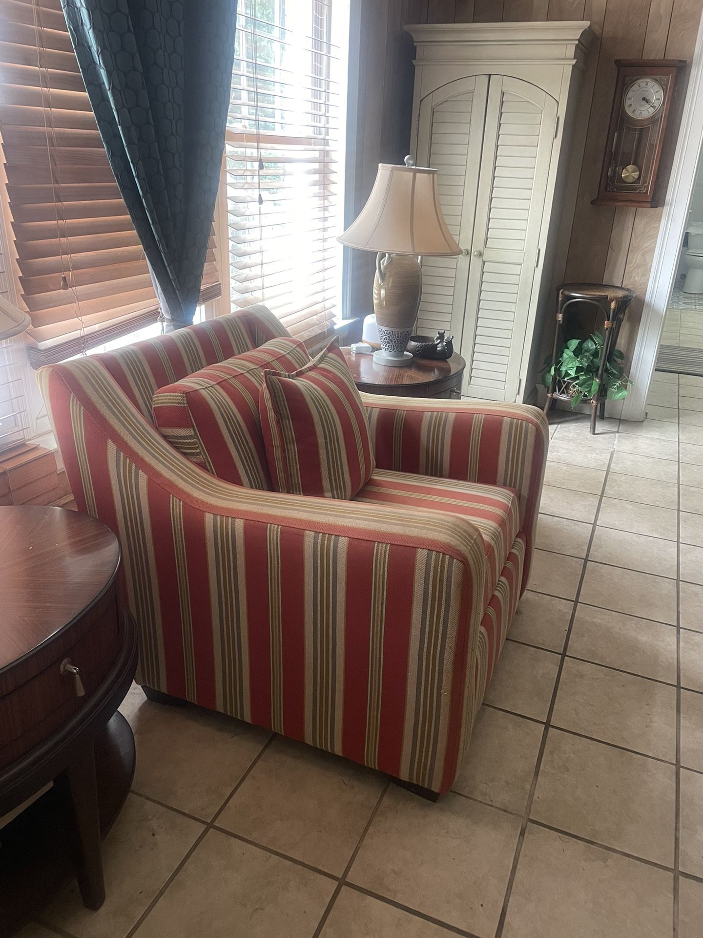 Vintage Arm Chair