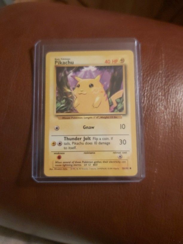 Pokemon Base Set Unlimited Pikachu "Yellow Cheeks" 