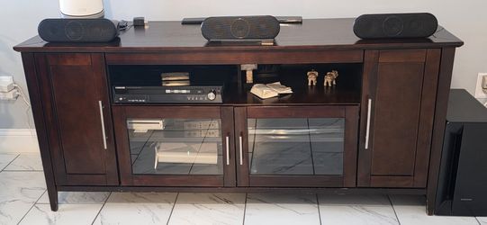 Tv Stand/Entertainment Table