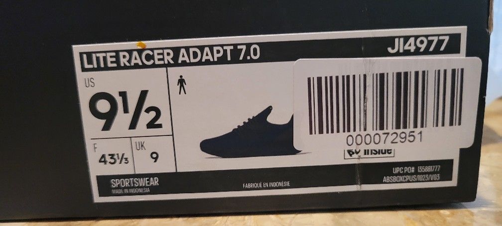 ADIDAS- Men's 9.5