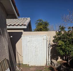 Side Gate / Steel Gate