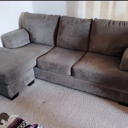 Sofa/ Couch W/ Chaise