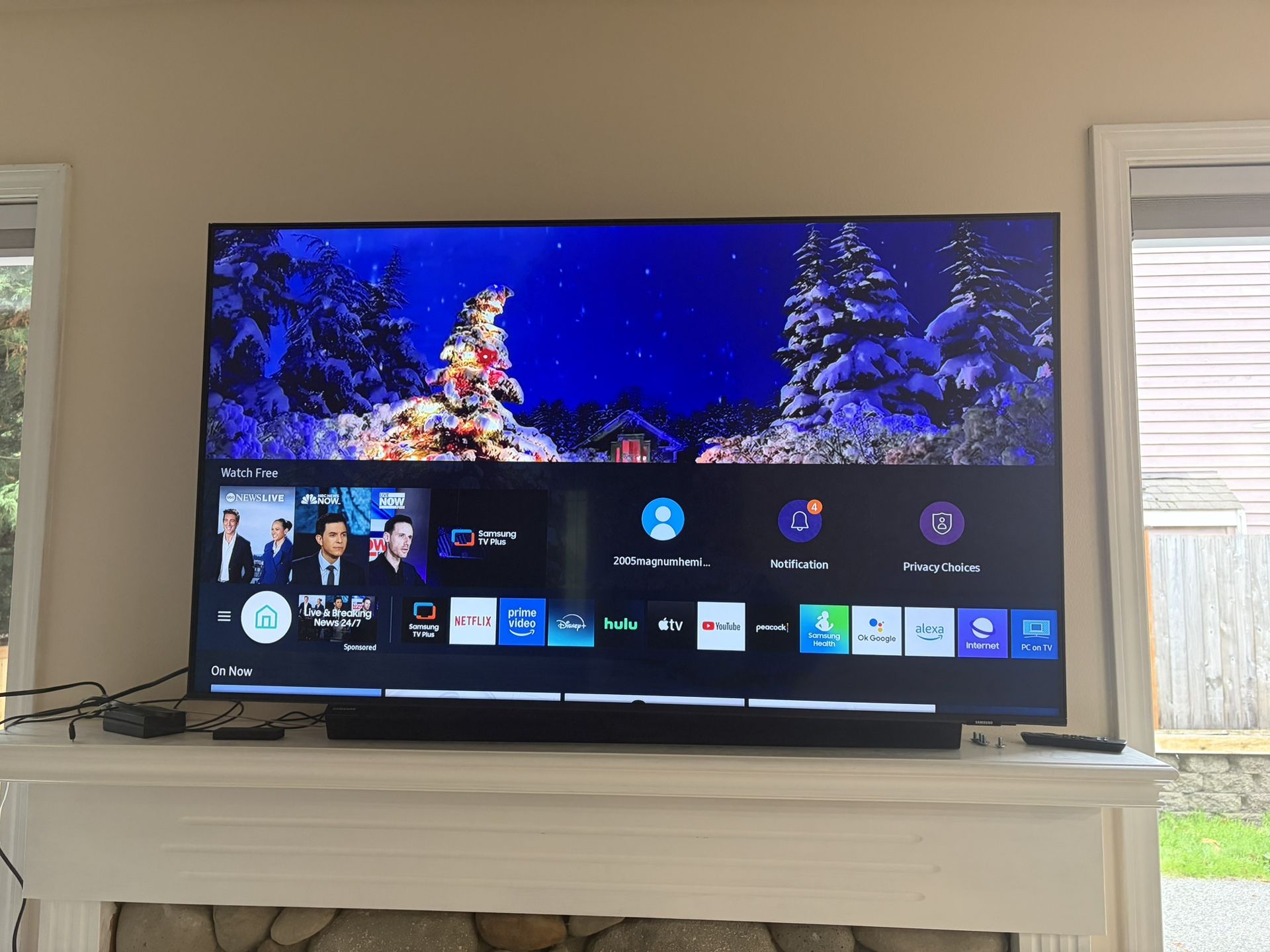 Samsung 55” Smart TV
