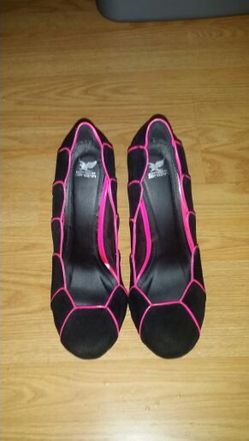 Sheik black wedges high heels...great condition!