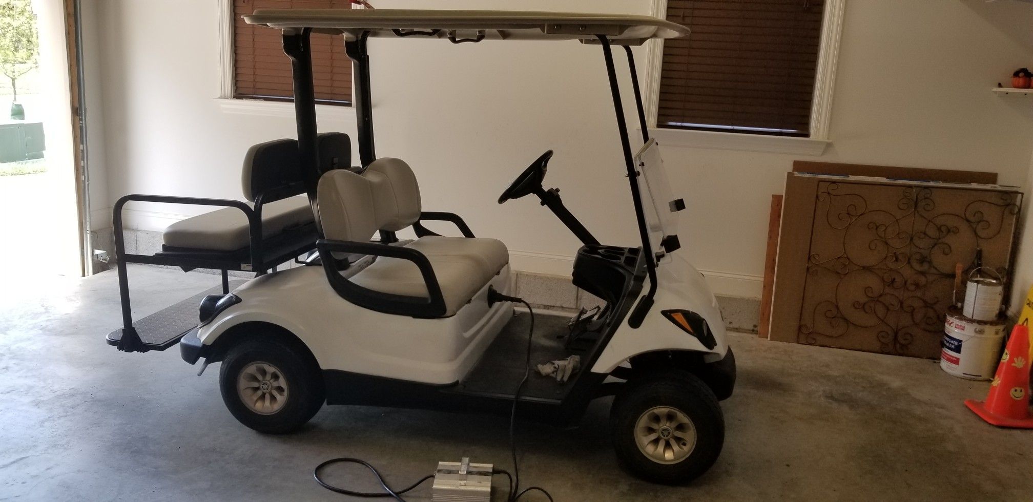 2014 golf cart 3200.00