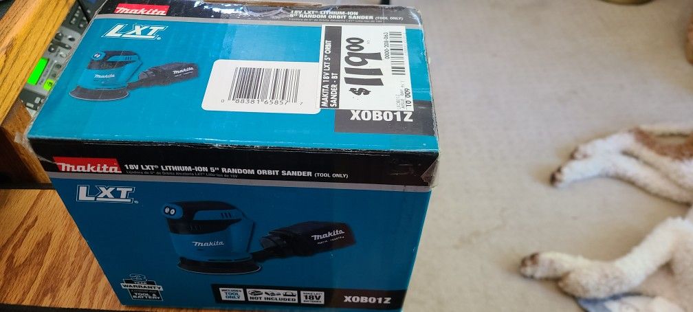 Unused/new Makita Random Orbit Sander XOBO1Z