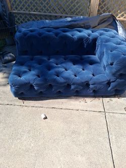Couch/love seat/extended piece