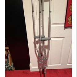 Crutches 