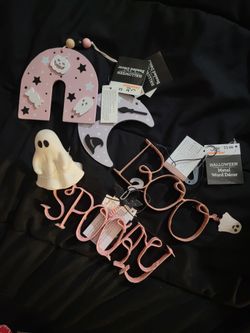 Pastel pink/purple halloween decor