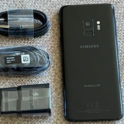 Samsung Galaxy S9  , Unlocked   for all Company Carrier ,  Excellent Condition  Like New