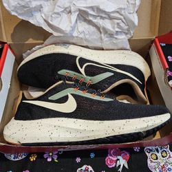 Size 10.5 - Nike Air Zoom Pegasus 39 Black White Orange