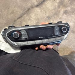 2018 hyundai elantra ac control module 