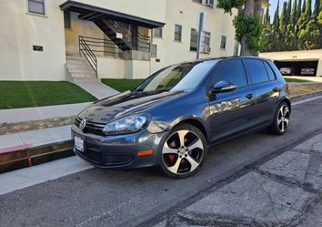 VOLKSWAGEN GOLF 2014