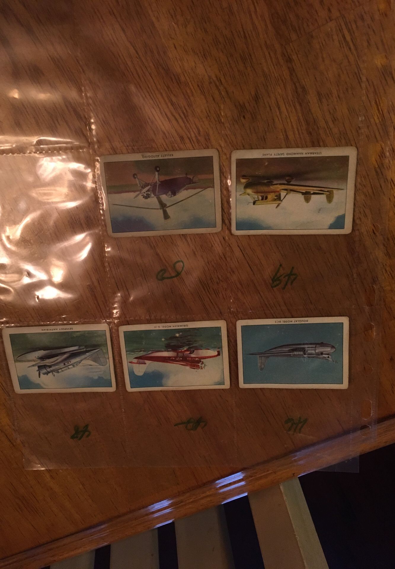 Vintage 2 Wing Cigarette Cards from 1940