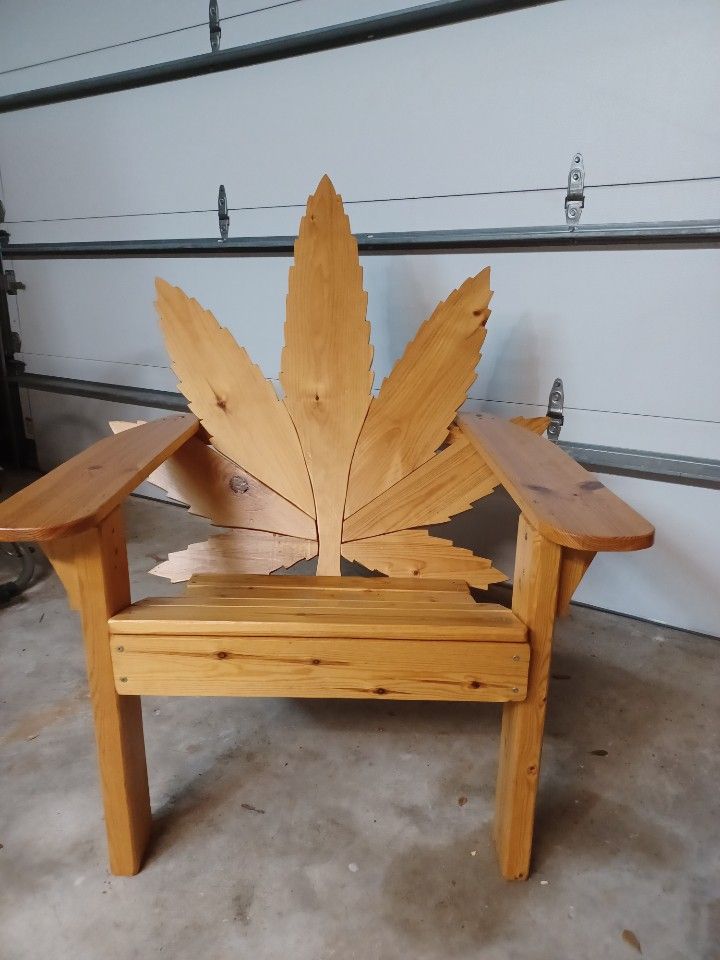 Cannabis Chair