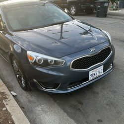 2014 KIA Cadenza