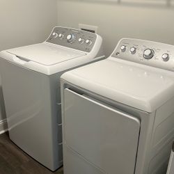 GE Washer/ Dryer Combo