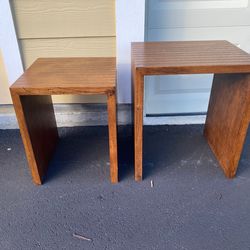 2 wood end tables
