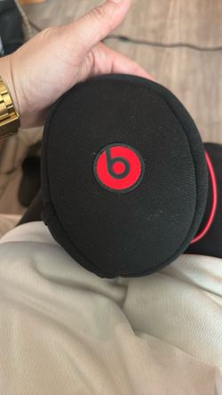Beats By Dre Headphones (cordless/bluetooth/cords)