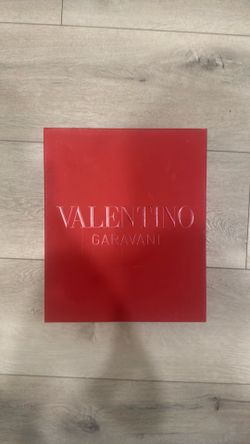 Valentino Box