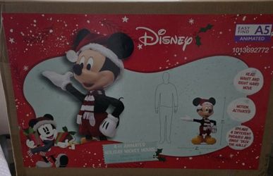 Mickey Mouse Christmas Animatronics