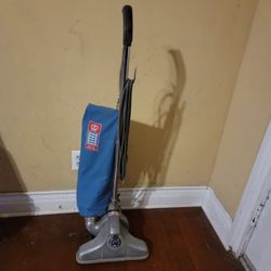 Vintage Royal Heavy Duty Upright Commercial Bagged Vaccum  Cleaner